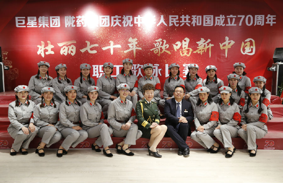 機關方隊何瑛.jpg